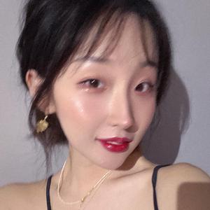 娇妻当我面被奸高潮的故事
